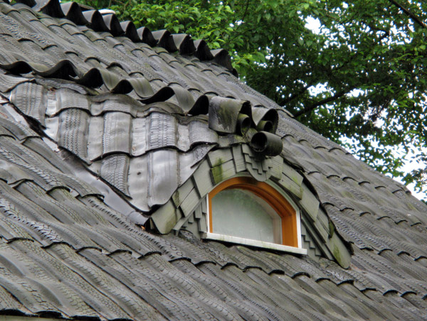 Roof made from recycling tires scrap tire roofing