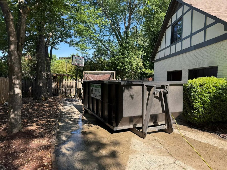 MV Dumpster Express and More LLC photo