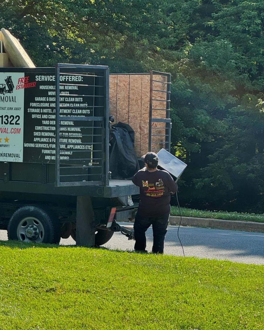 Macias Junk Removal LLC